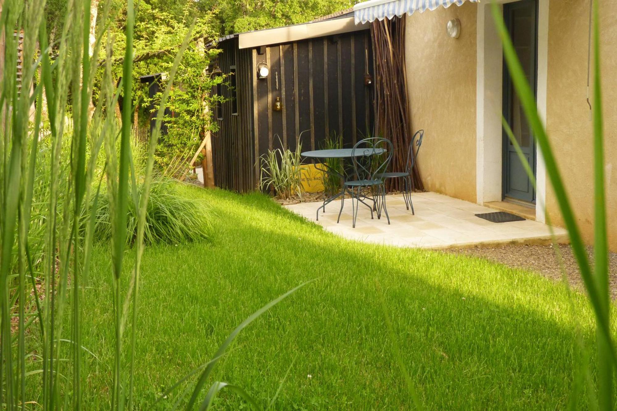 Eco-Hameau Du Sentier Des Sources Villa Sarlat-la-Caneda Ruang foto